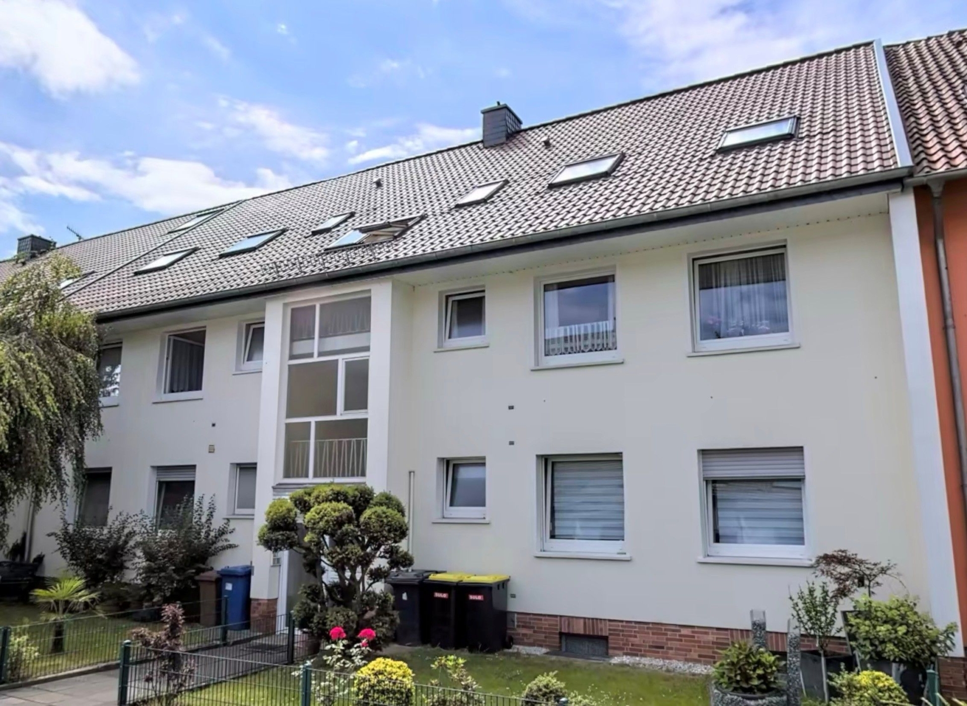 Investieren Sie in die Zukunft: Modernisiertes 6-Familienhaus in Osnabrück für Kapitalanleger! 49084 Osnabrück, Mehrfamilienhaus