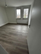 Helles Zimmer mit Fenster