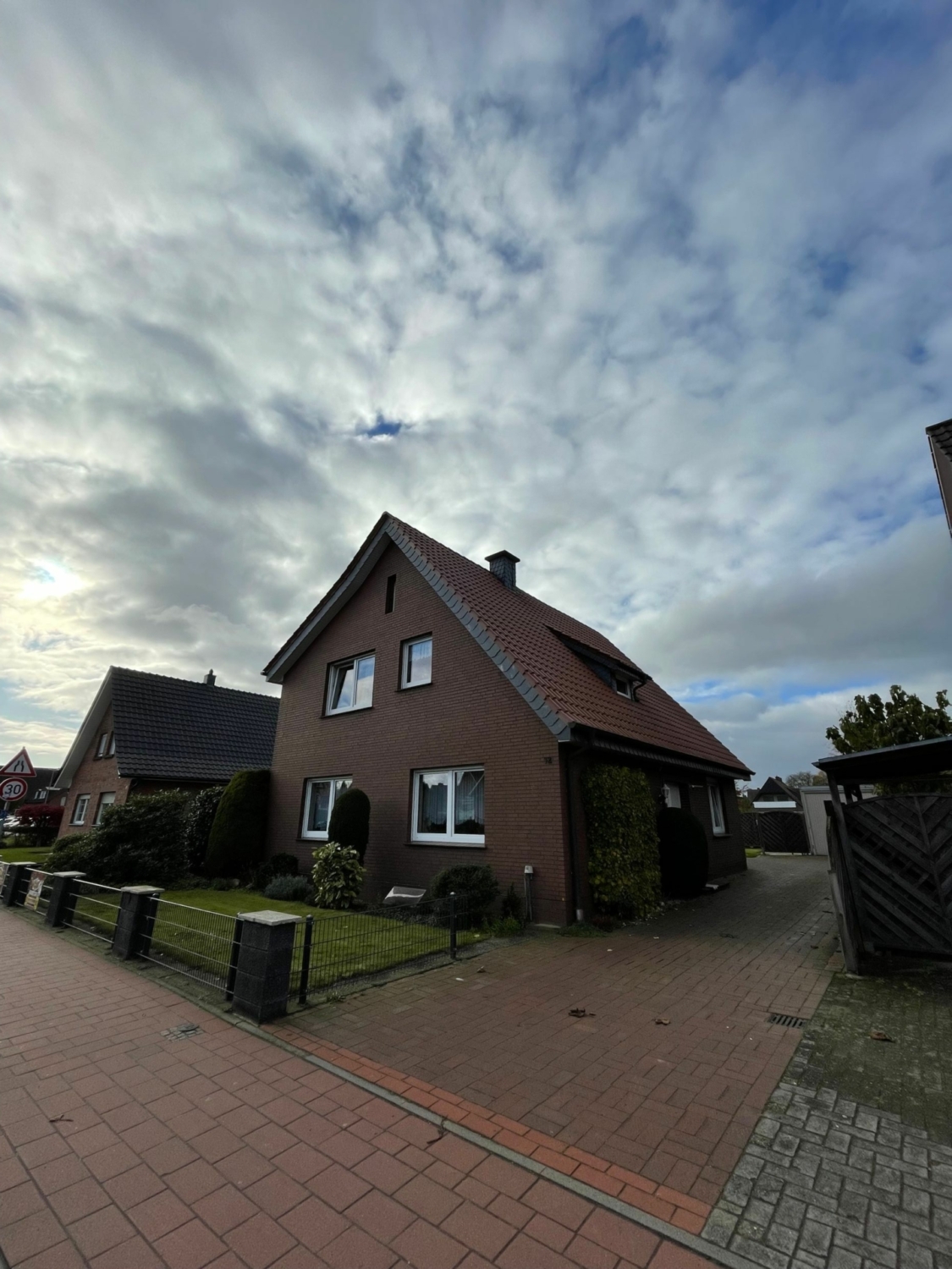 Großzügige 3-Zimmer-Wohnung mit tollem Balkon im Herzen von Bersenbrück 49593 Bersenbrück, Wohnung