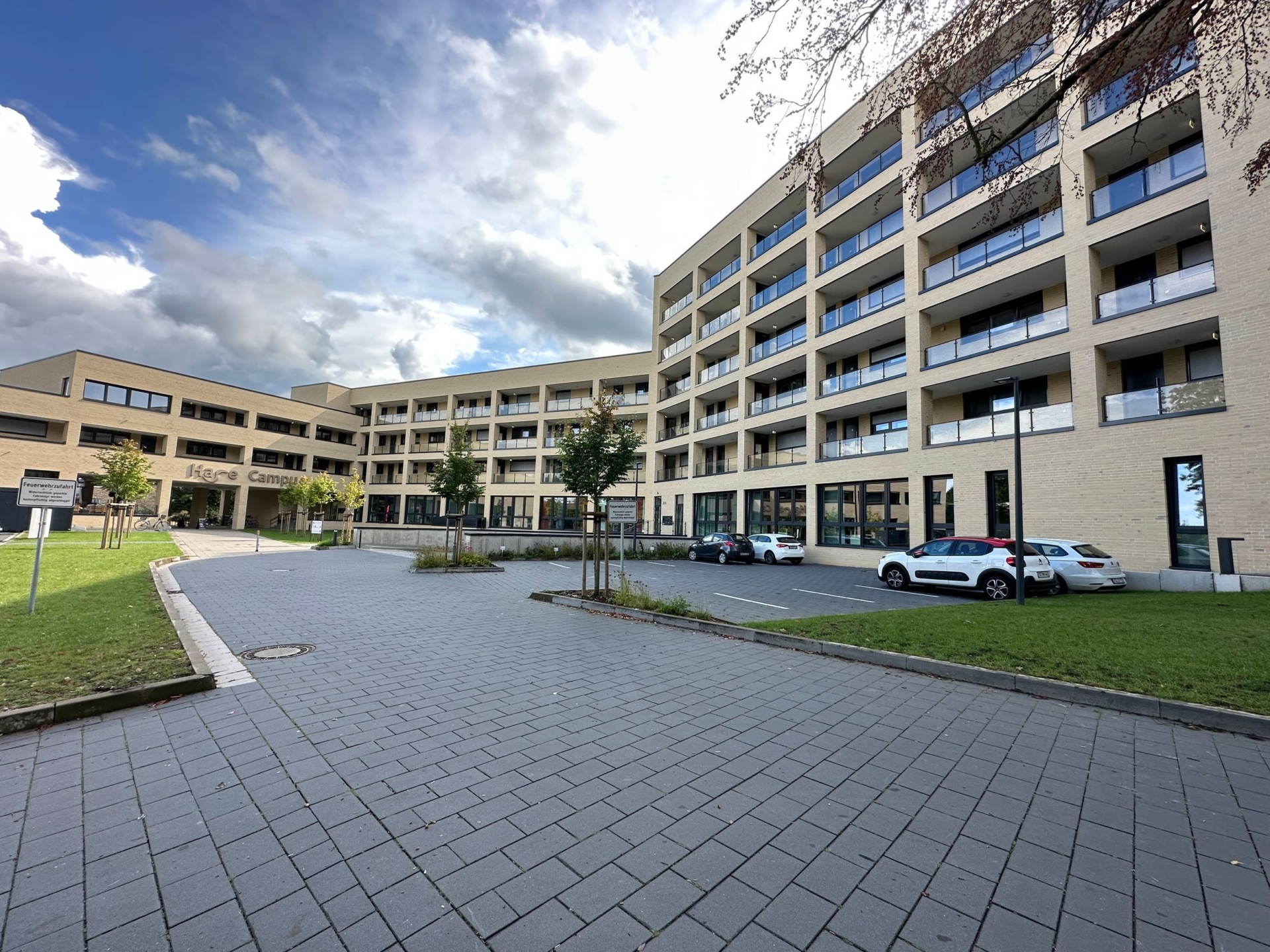 *ZWEITBEZUG* – Exklusive 4-Zimmer-Wohnung mit Wintergarten im Hasecampus! 49076 Osnabrück, Etagenwohnung