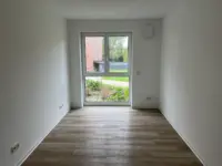 Helles Zimmer mit Fenster