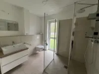 Modernes Badezimmer