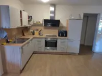 Moderne offene Wohnküche
