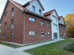 Modernes Backsteingebäude - Moderne 1-Zimmer-Wohnung im Zweitbezug – Osnabrücker Str. 60, Wallenhorst