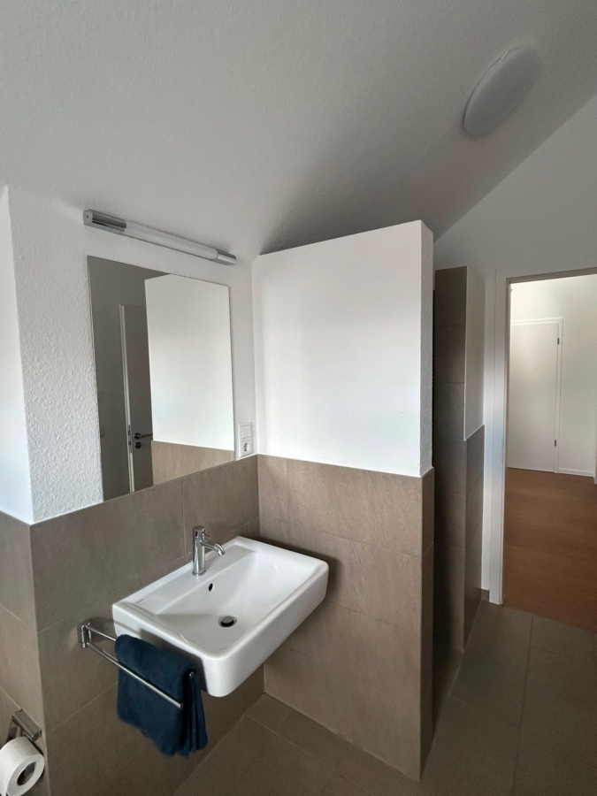 Modernes Badezimmer