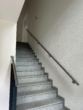 Treppenhaus mit Handlauf