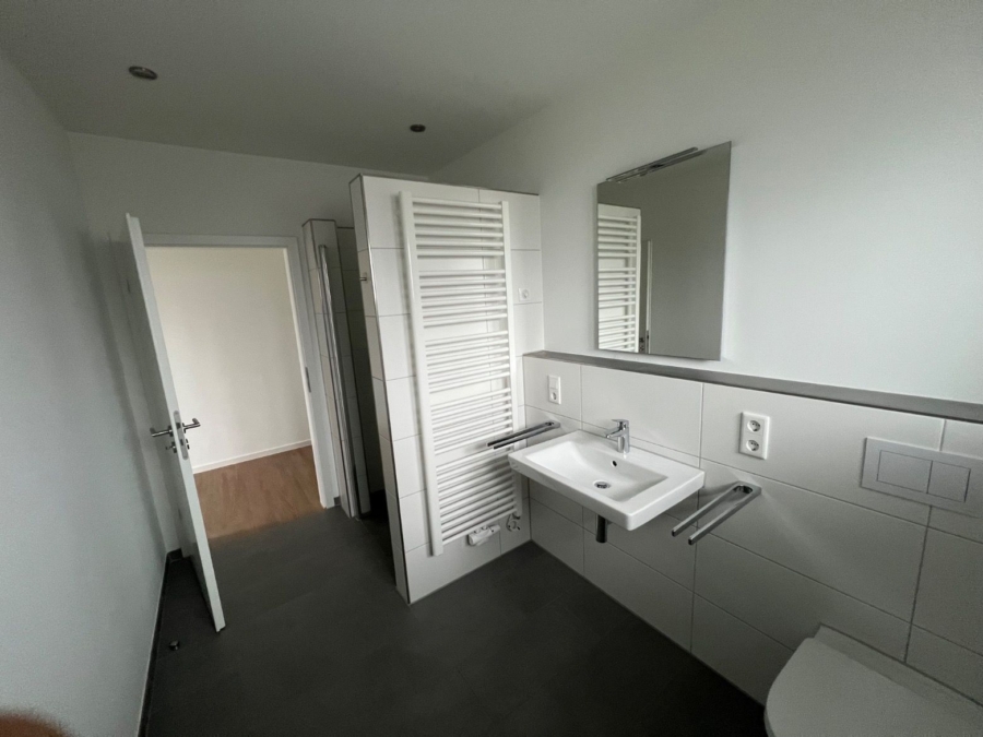 Modernes Badezimmer