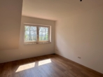Helles Schlafzimmer - Helle 3-Zimmer-Wohnung mit Balkon in Neuenkirchen