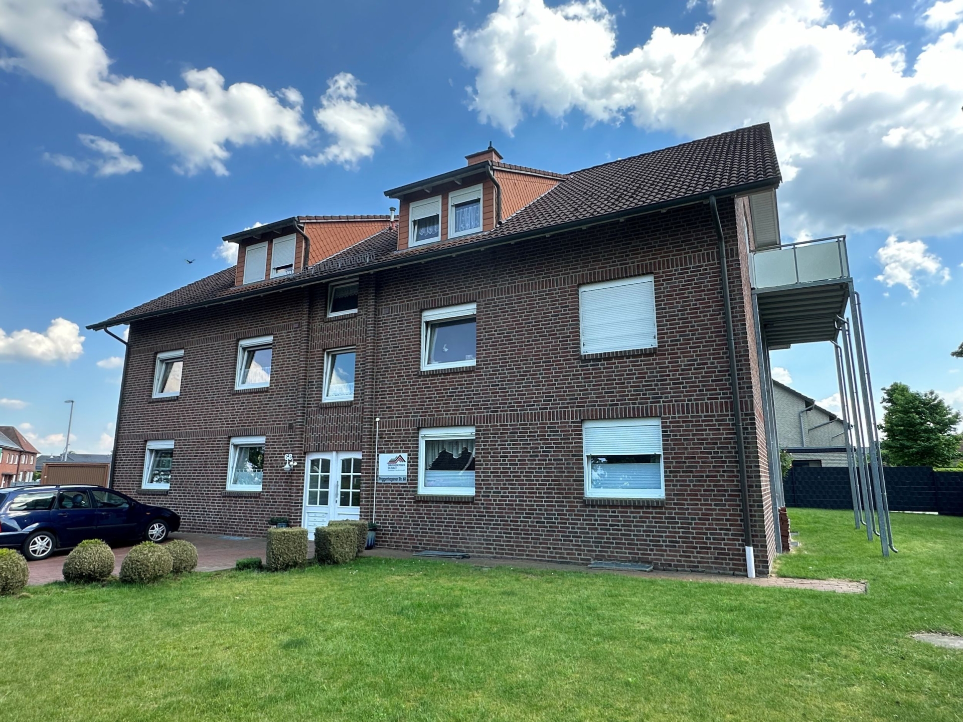 Gemütliche 2-Zimmer-Dachgeschosswohnung in zentraler und ruhiger Lage von Bersenbrück 49593 Bersenbrück, Etagenwohnung