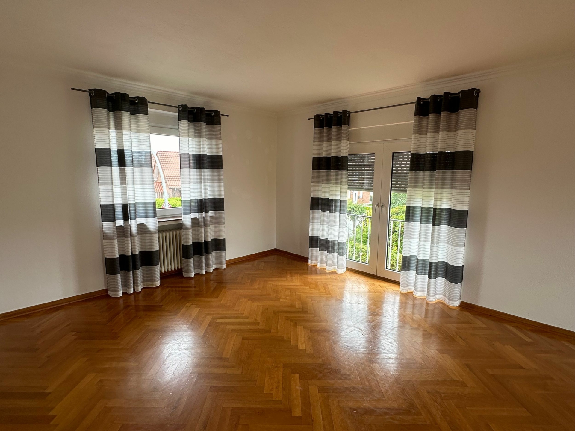 Großzügige 4-Zimmer Wohnung mit Balkon in Bersenbrück! 49593 Bersenbrück, Wohnung