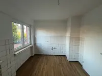 Leere Küche mit Fliesen