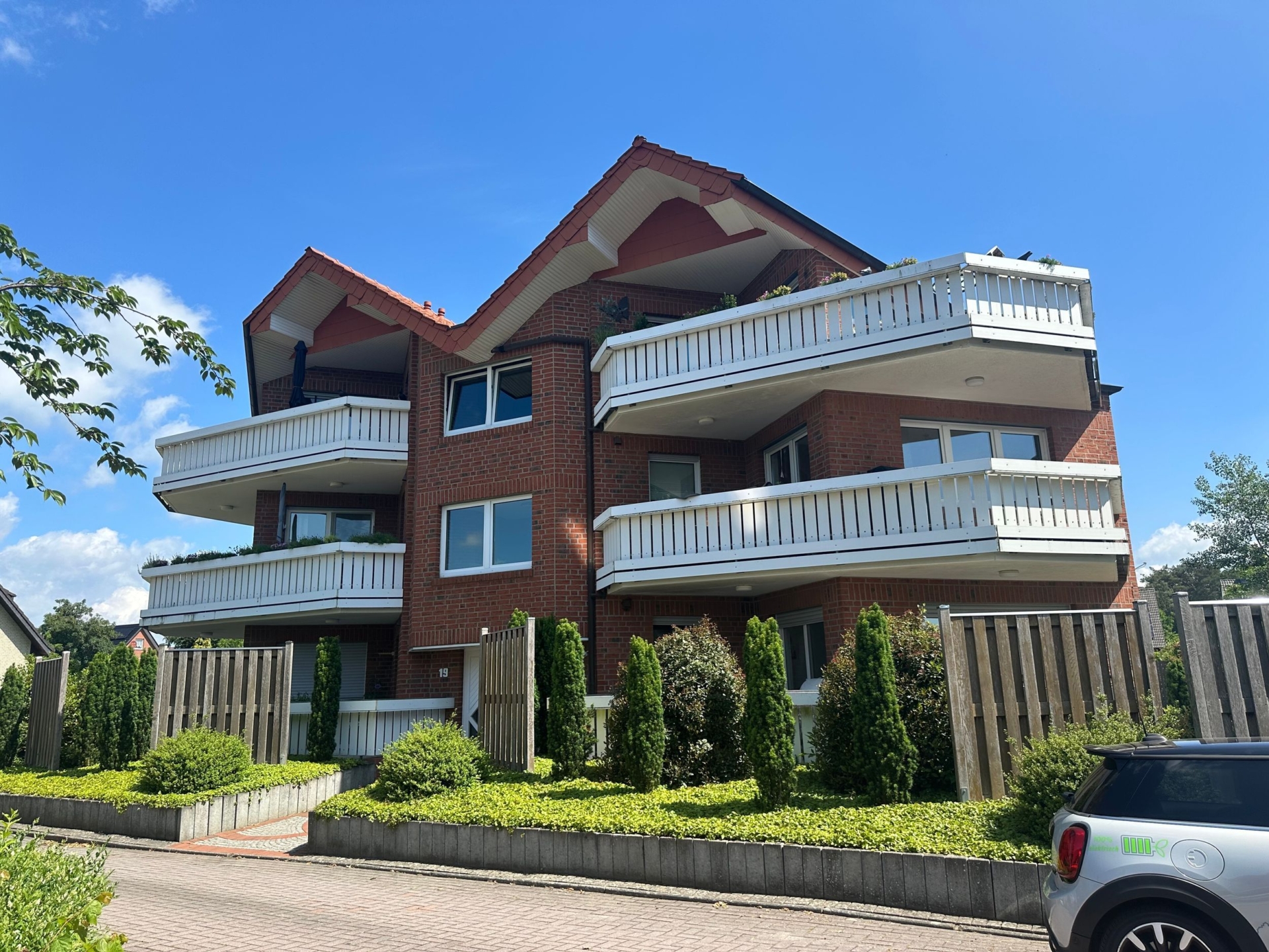 Großzügige 4-Zimmer-Wohnung mit Garten und Tiefgarage in ruhiger Lage von Wallenhorst-Hollage! 49134 Wallenhorst Hollage, Etagenwohnung