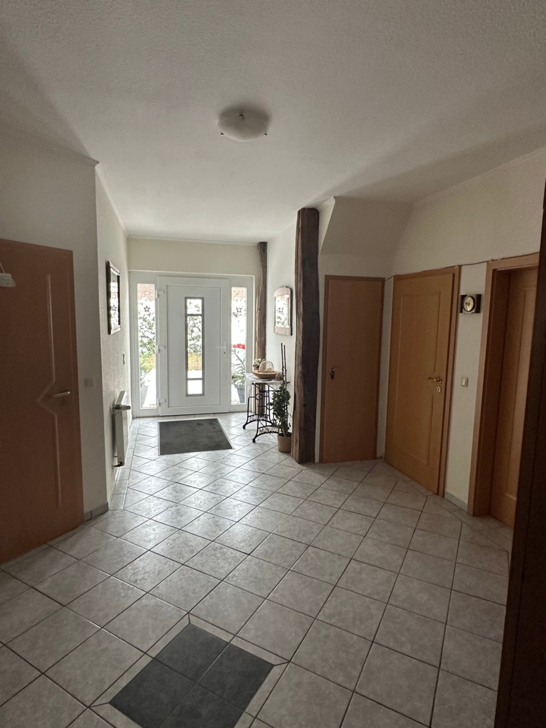 Geräumige 4-Zimmer-Wohnung mit Balkon und Garten in Gehrde! 49596 Gehrde, Etagenwohnung