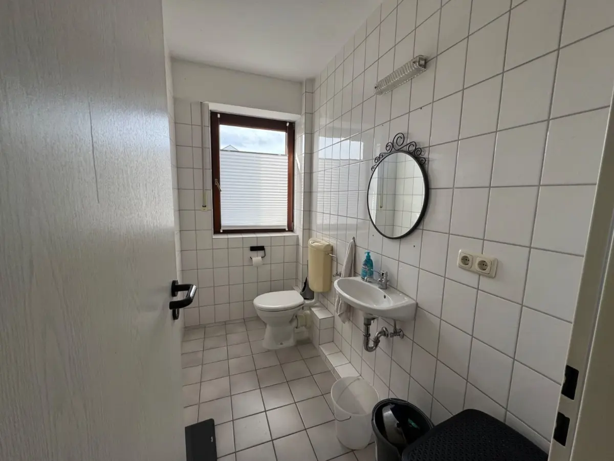 Modernes Badezimmer