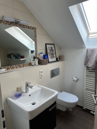 Modernes Badezimmer