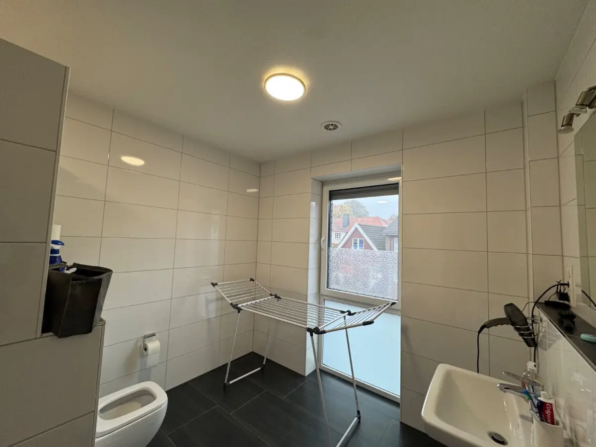 Modernes Badezimmer
