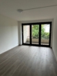 Helles Zimmer mit Fenster - WG-Zimmer! – Sanierte 4-er WG sucht neue Mieter!