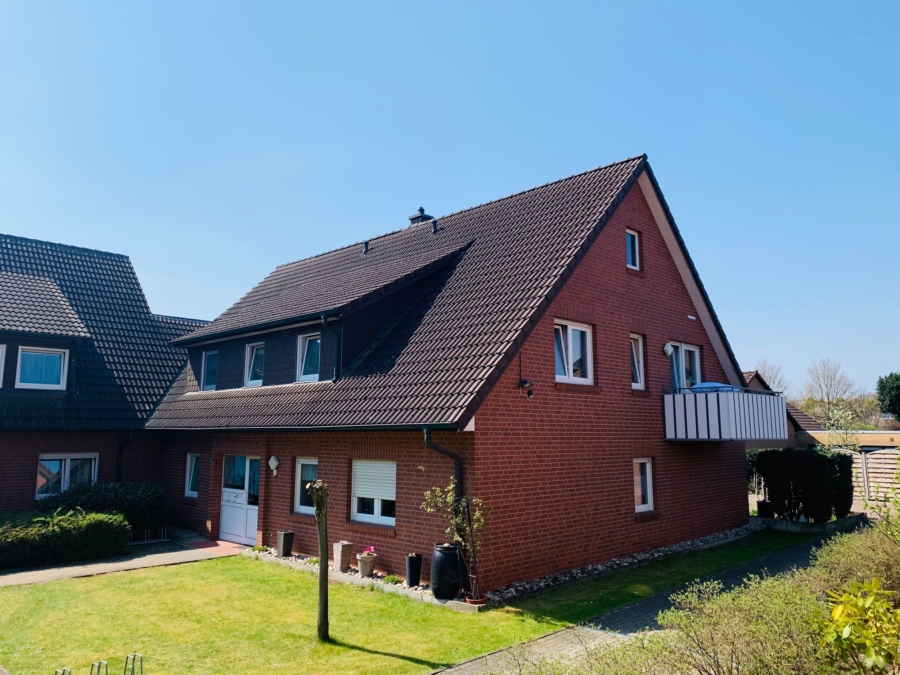 Zweifamilienhaus mit Garten