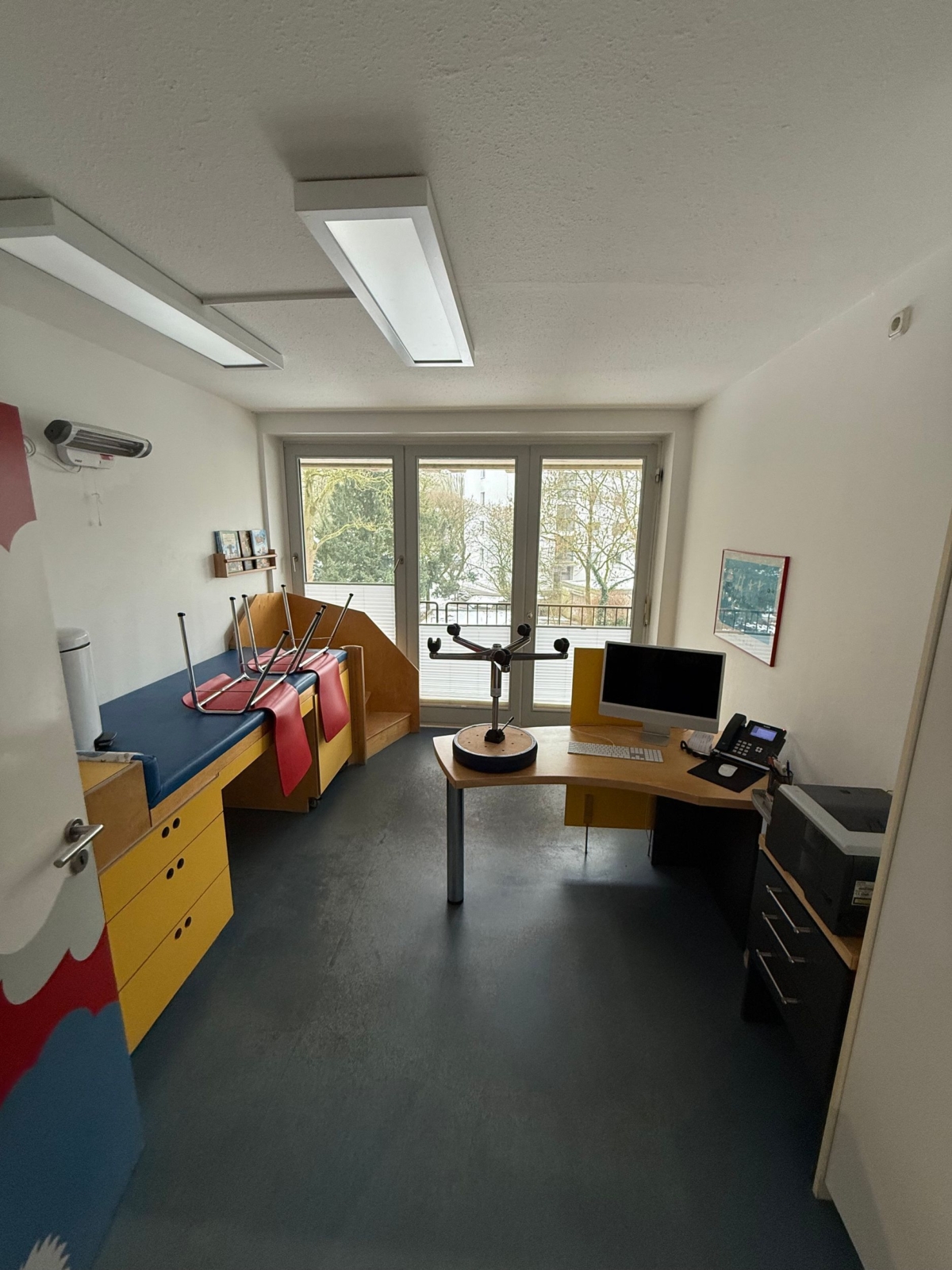 Helles Büro mit Blick