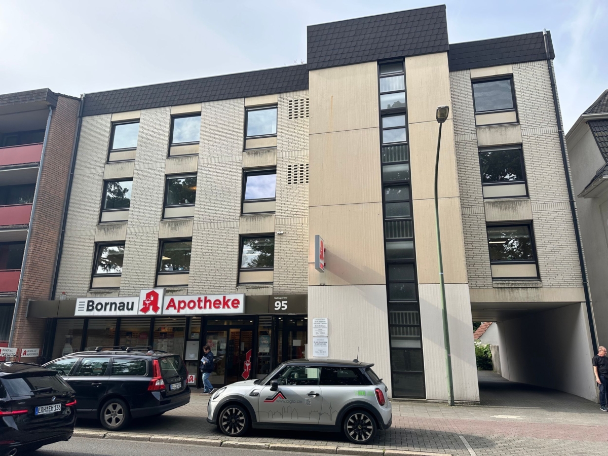 Wohn- und Geschäftshaus