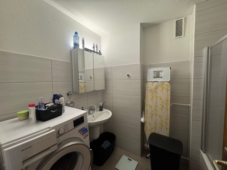 Modernes Badezimmer
