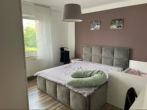 Schlafzimmer mit Doppelbett
