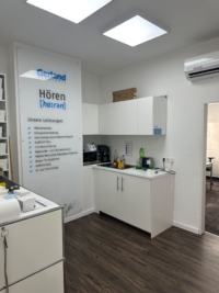 Moderne Gewerbeeinheit innen