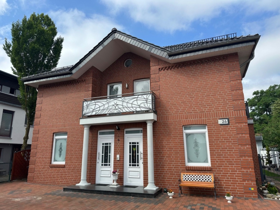 Modernes Backsteinhaus