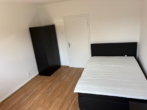 Schlafzimmer mit Möbeln - Wohngemeinschaft zentral in Osnabrück!